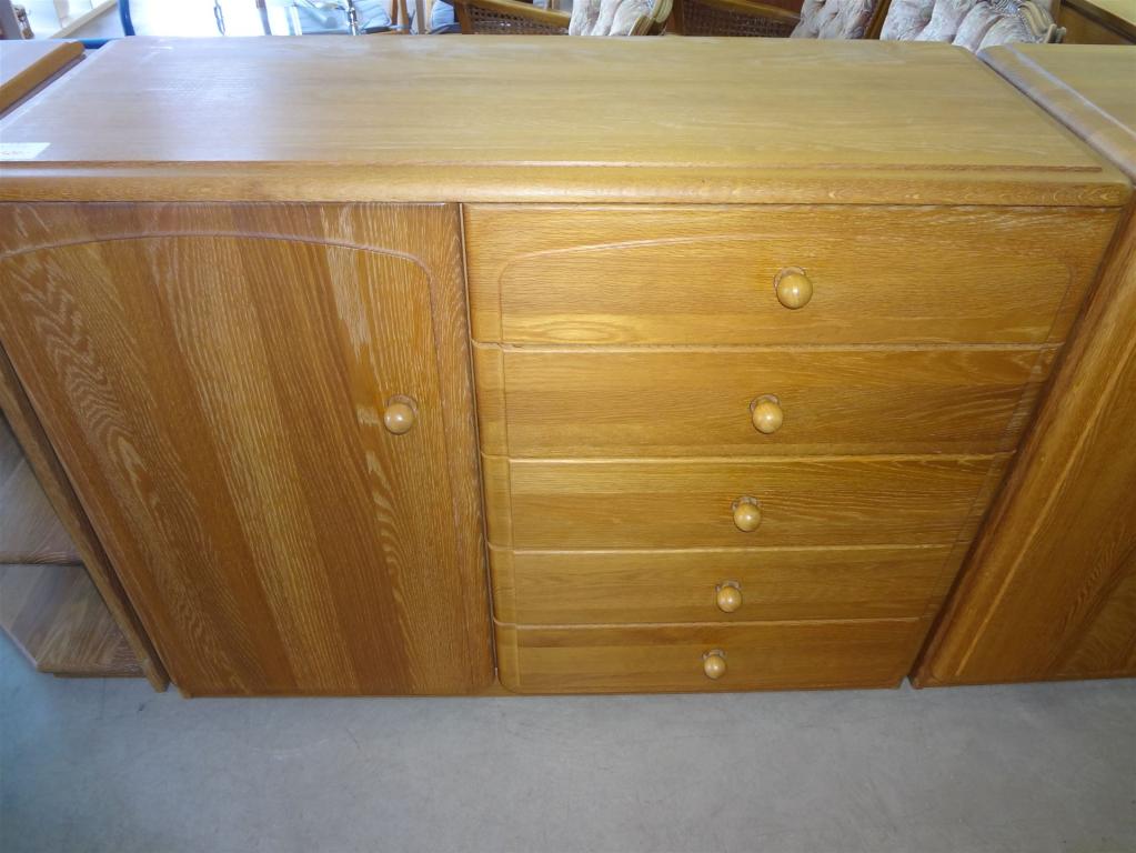 (20541) Kommode, 120,- €