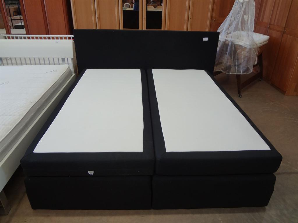 (20557) Boxspringbett, 280,- €