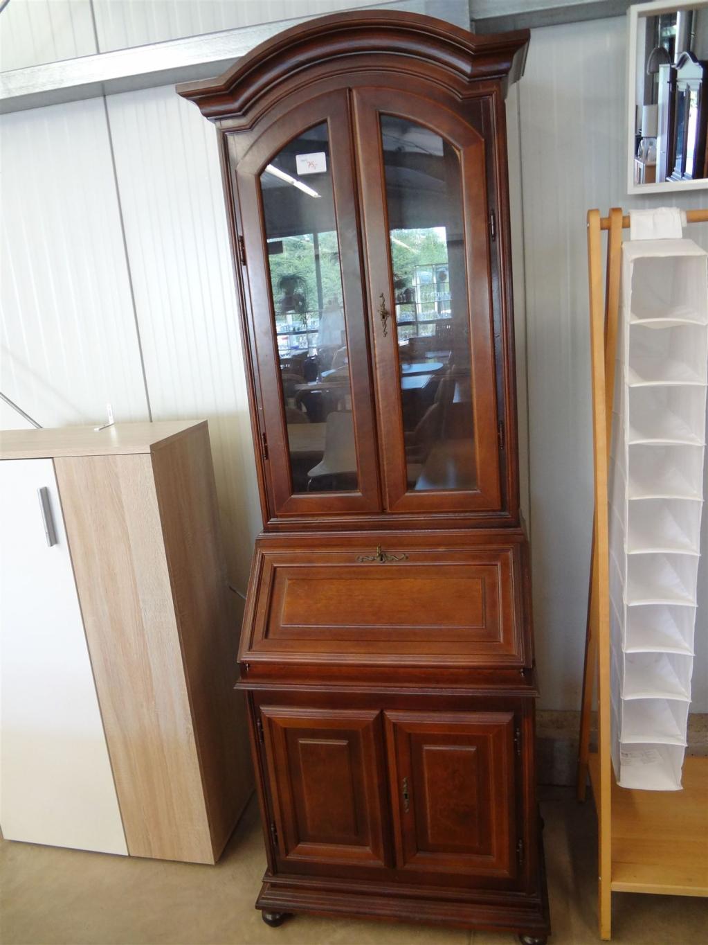 (20572) Schrank, 75,- €