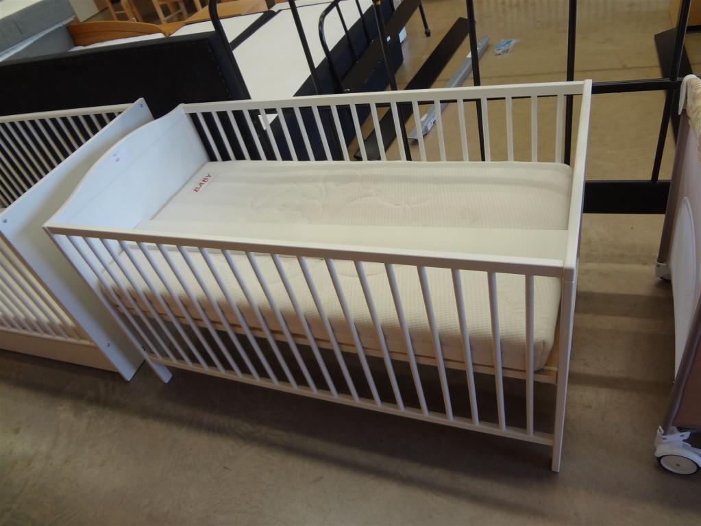 (20563) Babybett, 60,- €