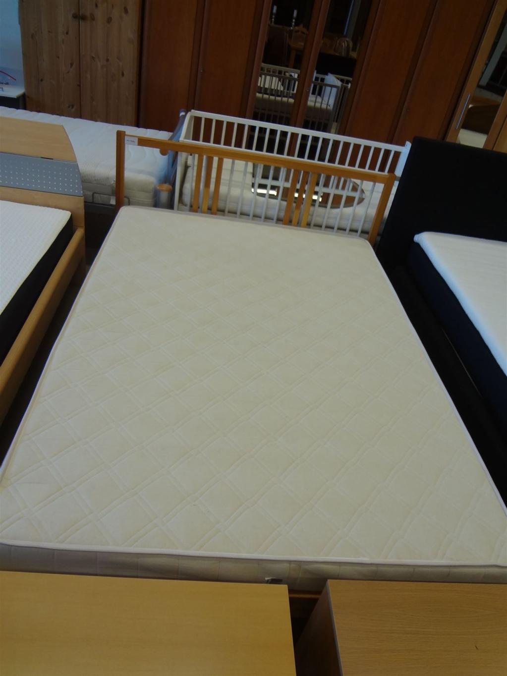 (20622) Bett komplett, 100,- €