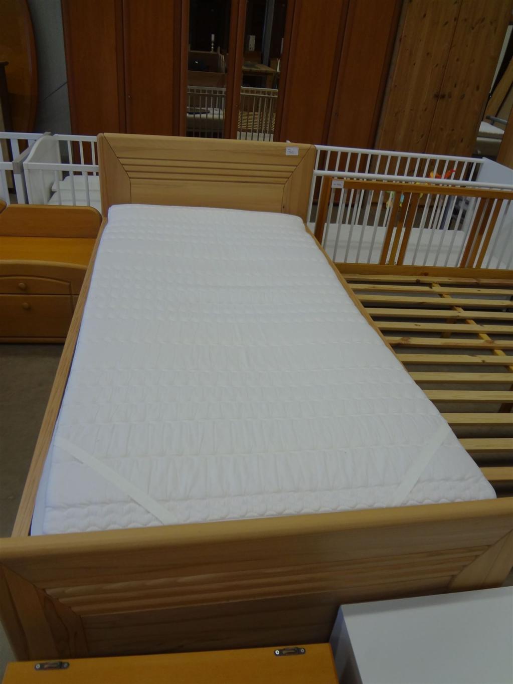 (20637) Einzelbett, 150,- €