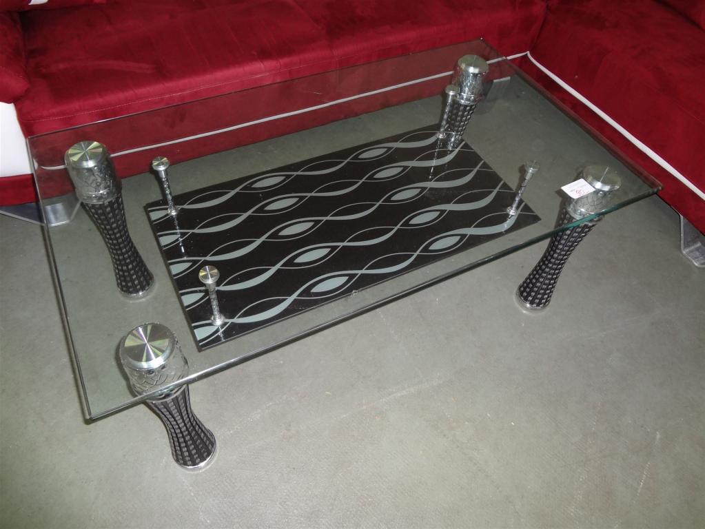 (18833), Couchtisch, 90,- €