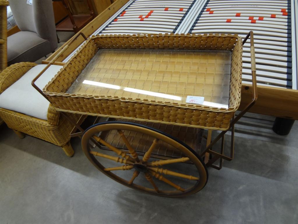 (18822), Servierwagen, 80,- €