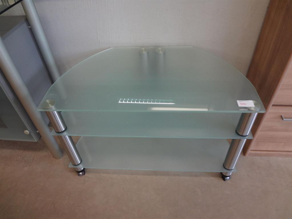 (19746) TV-Regal, 30,- €