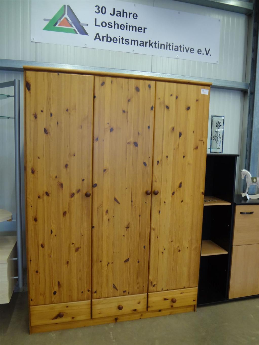 (19800) Kleiderschrank, 150,- €