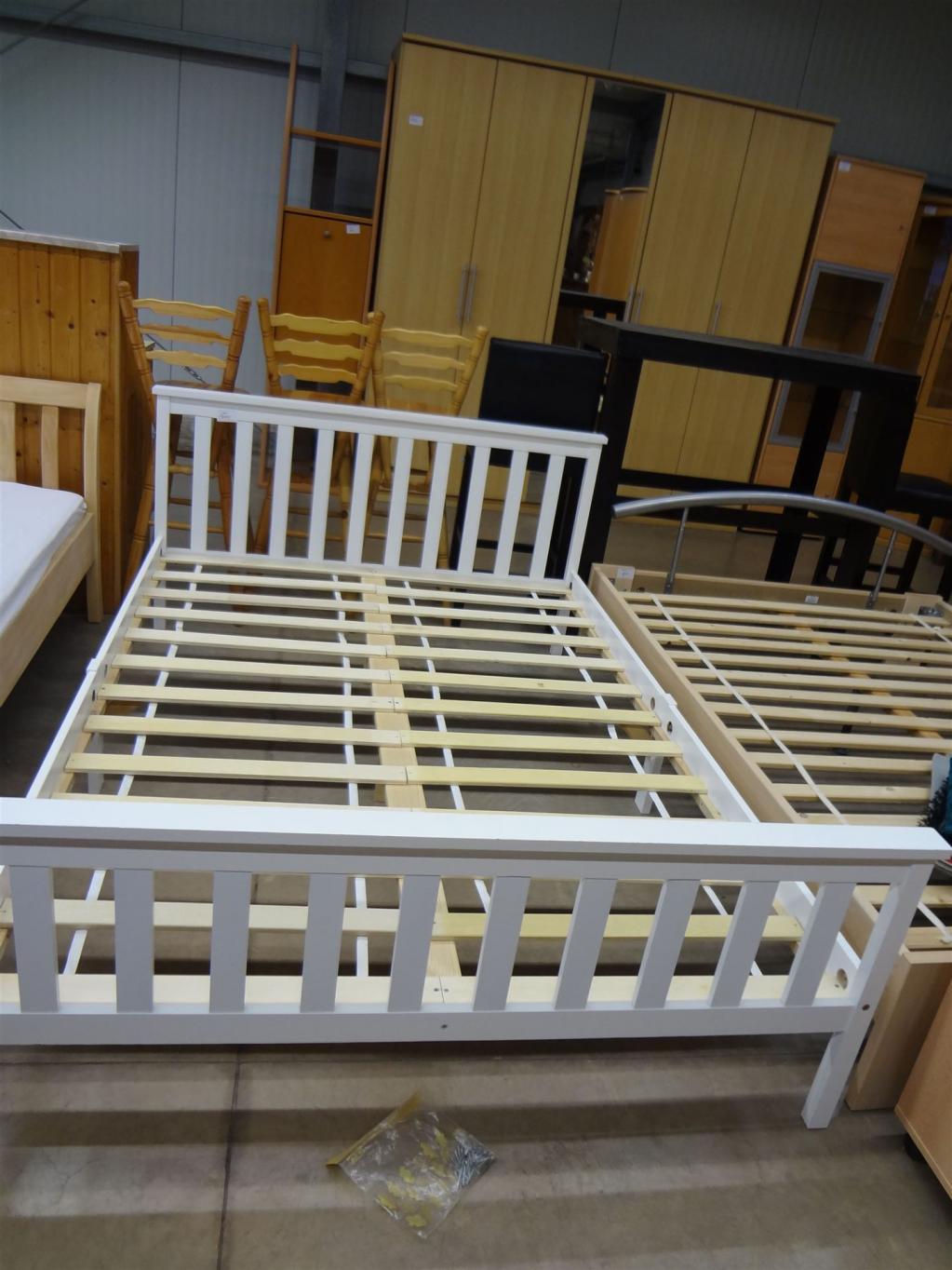 (19810) Bett, 100,- €