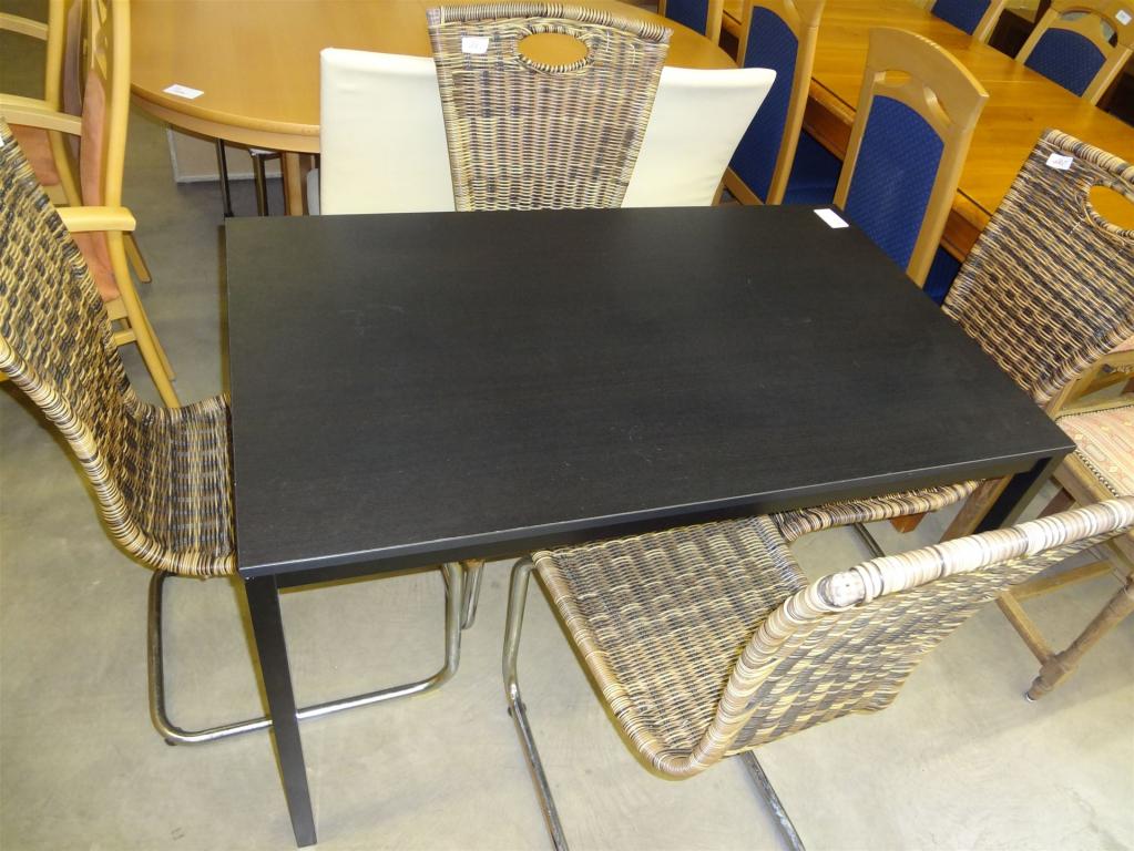 (19834) Tisch schwarz, 40,- €