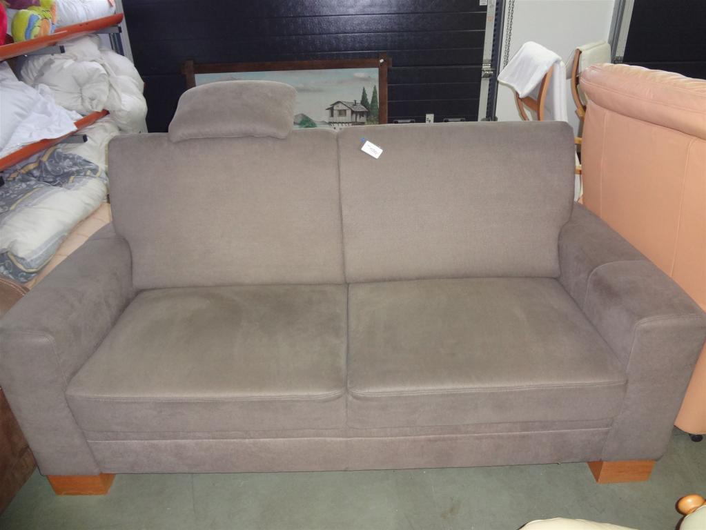 (19835) Couch, 150,- €