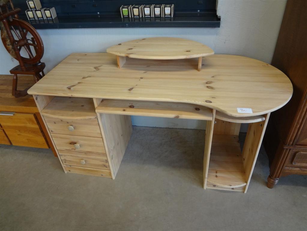 (19983) Schreibtisch, 60,- €