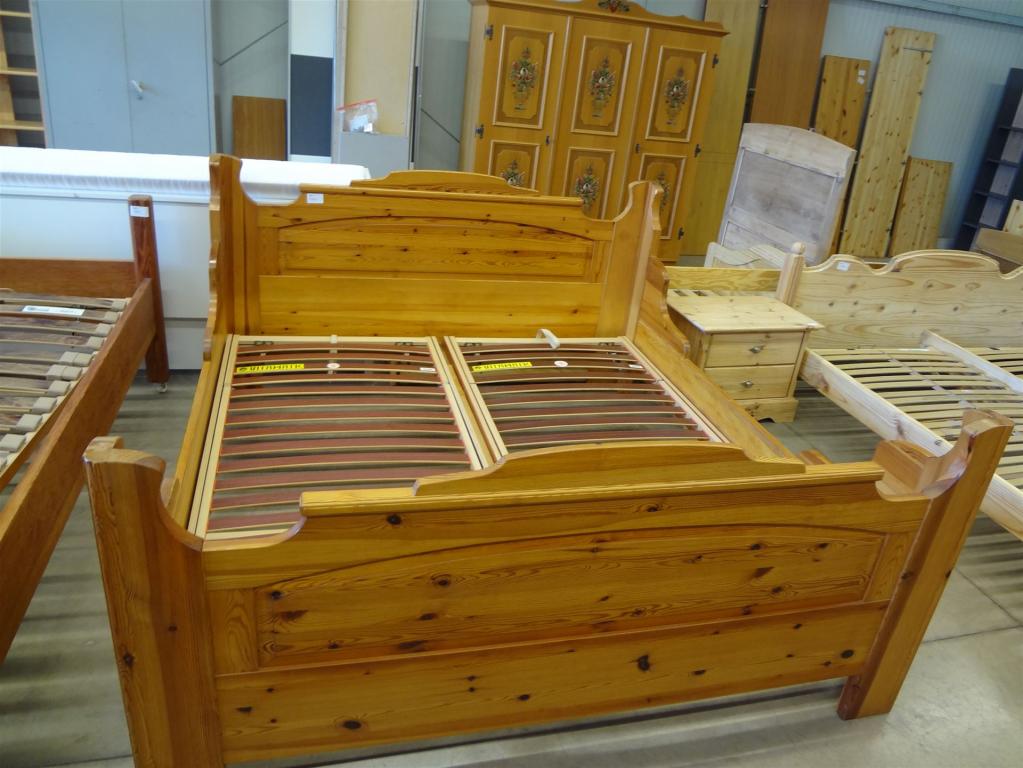 (20002) Doppelbett, 140,- €
