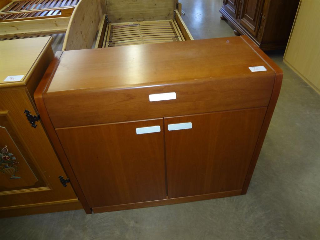 (20016) Kommode, 60,- €