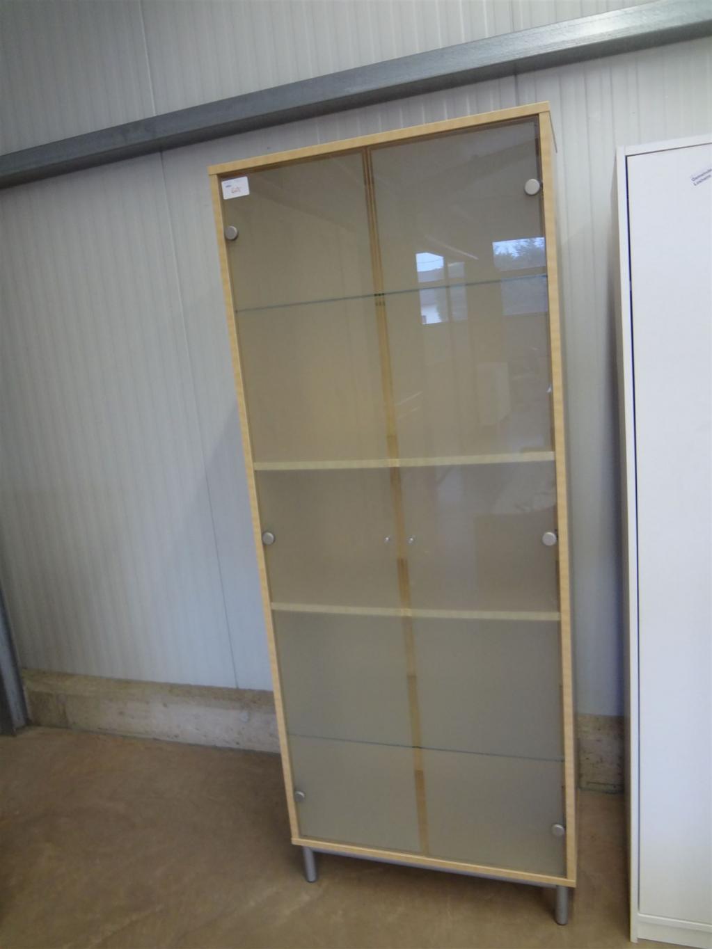 (20051) Schrank, 60,- €