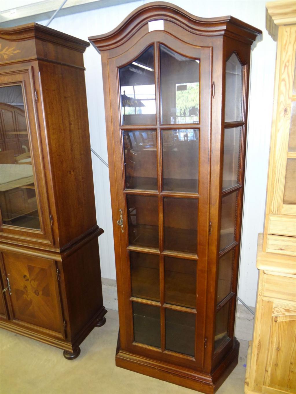 (20238) Vitrinenschrank, 90,- €