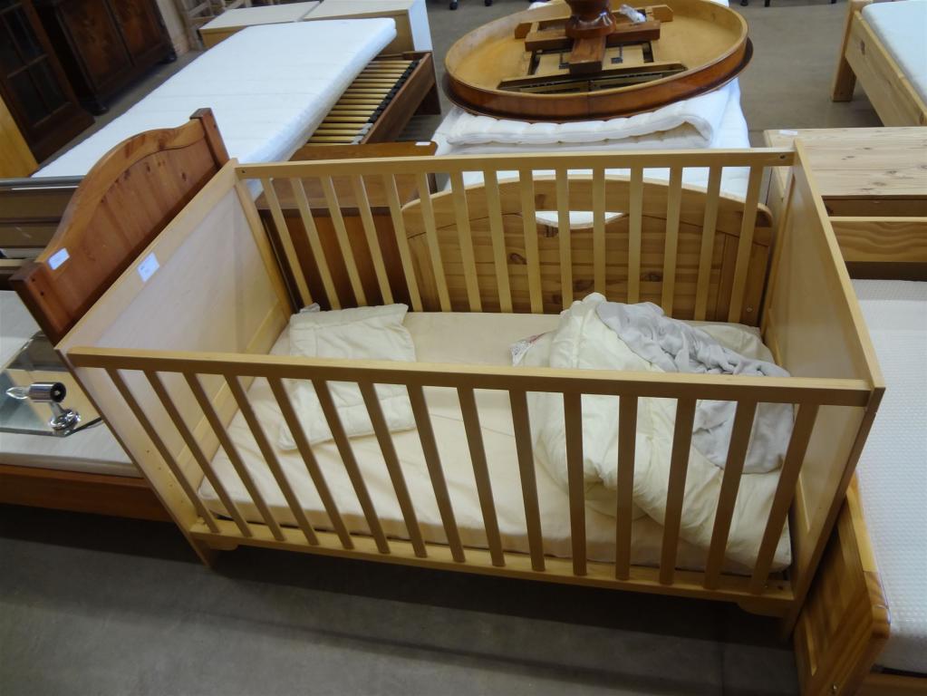 (20212) Kinderbett, 40,- €