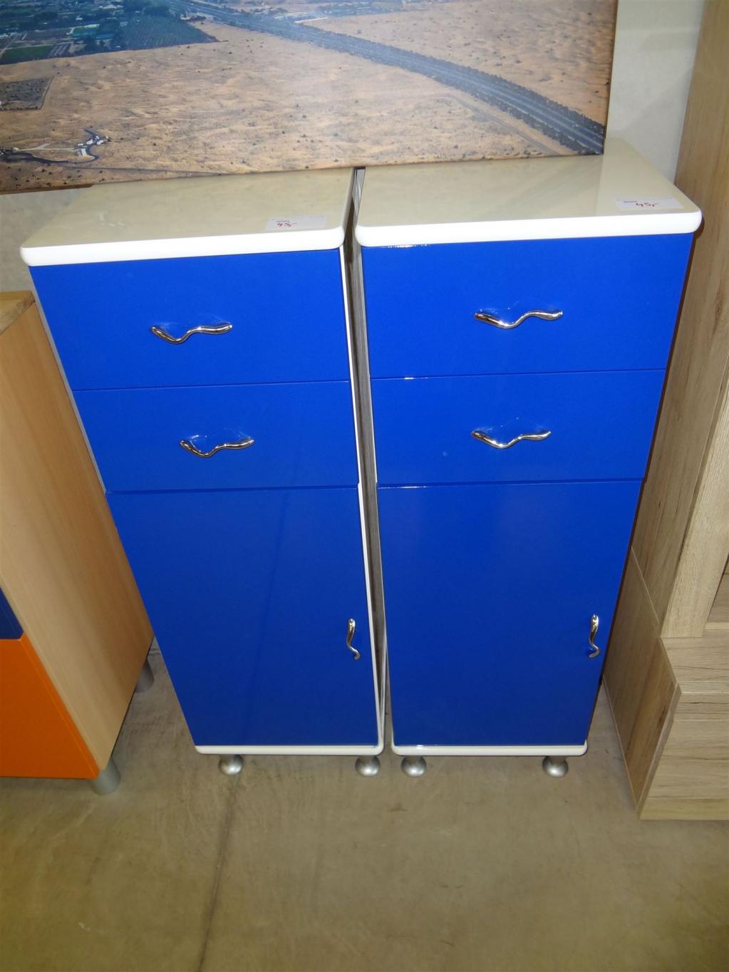 (20345, 20344) Badezimmerschrank, je 45,- €