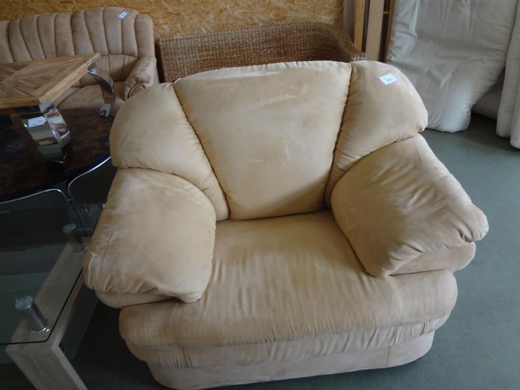 (20343) Sessel, 60,- €