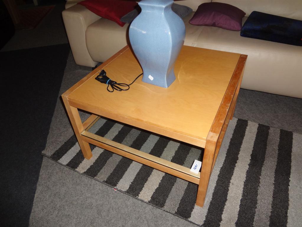 (24W) Couchtisch, 40,- €