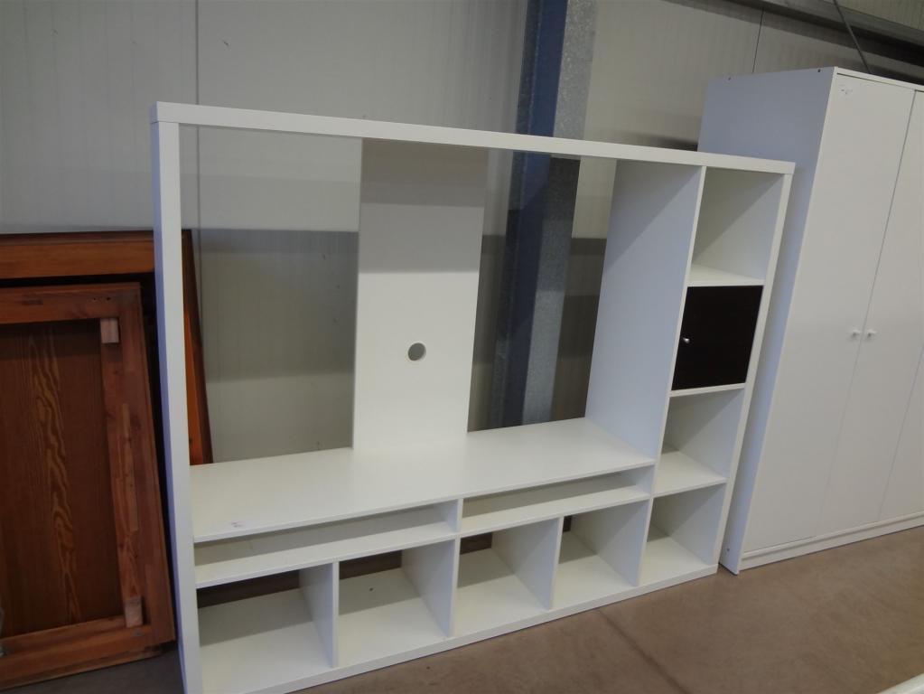(44W) TV Schrank, 80,- €