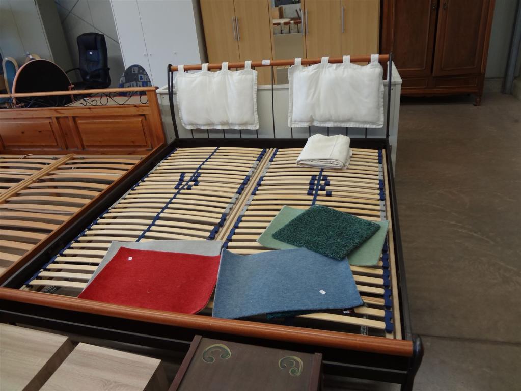 (W51) Doppelbett, 90,- €