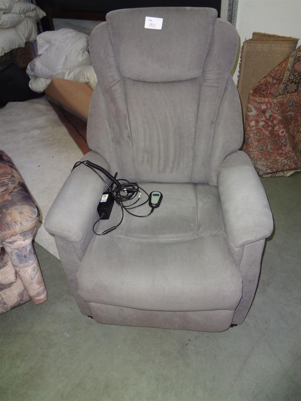 (19969) Sessel, 80,- €