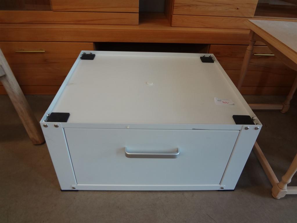 (W103) Waschmaschinenunterschrank, 40,- €