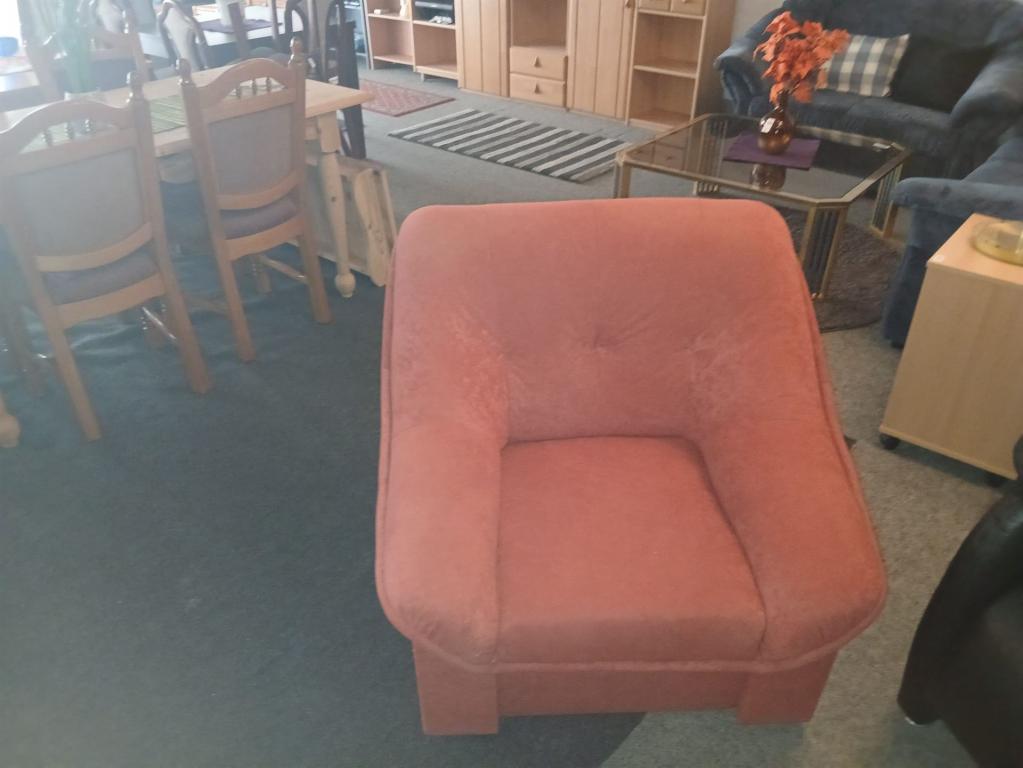 (W92) Sessel, 40,- €