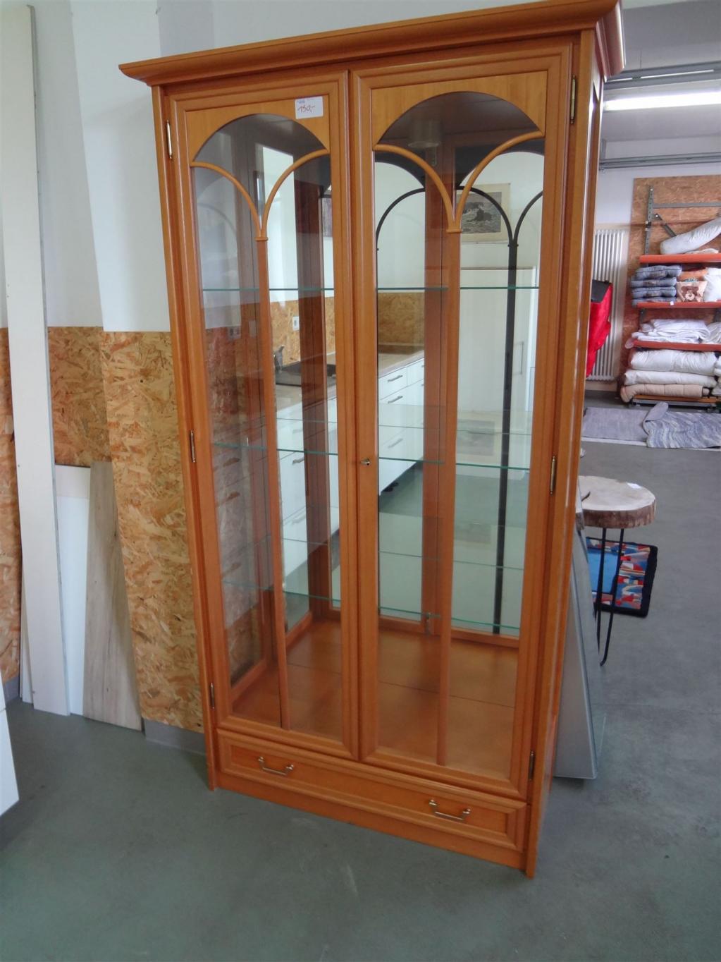 (46W) Spiegelvitrine, 90,- €