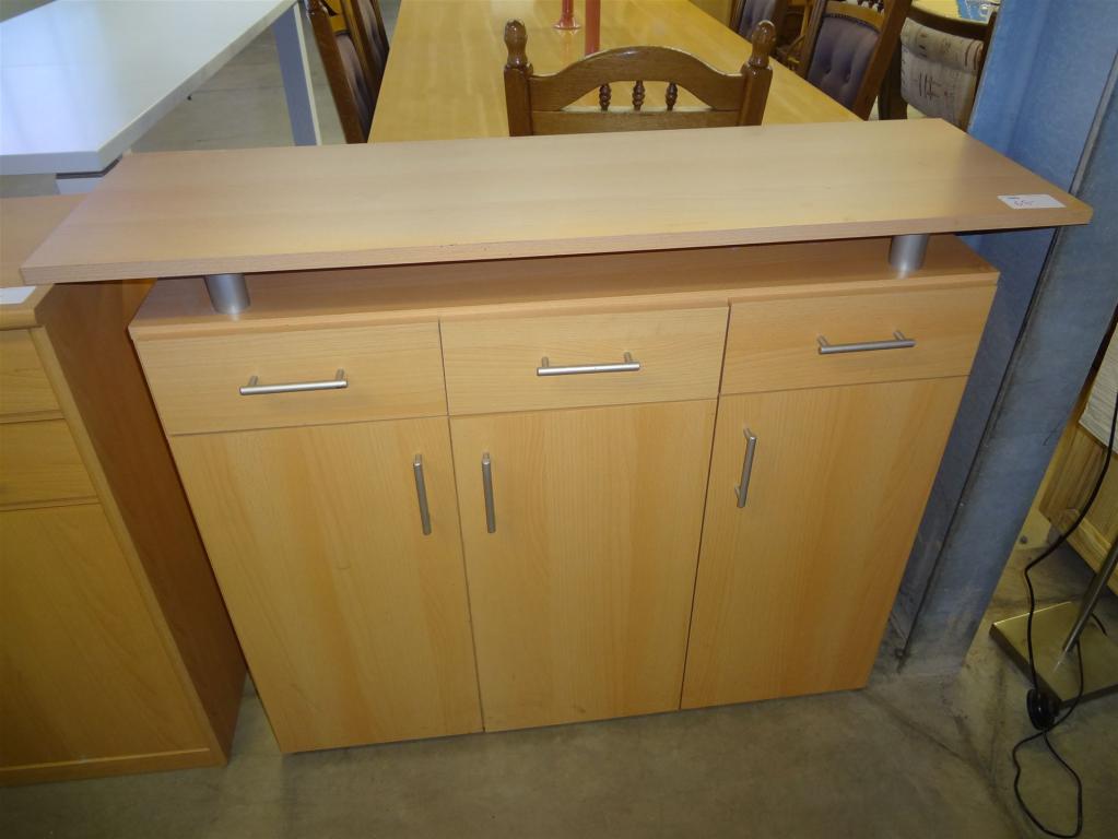 (47W) Kommode, 60,- €